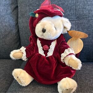 Brass Button Collectibles  Pearl  Bear of Wealth by Pickford Bears. Approx 10”